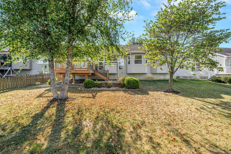 Building Photo - 1583 Briarchase Dr