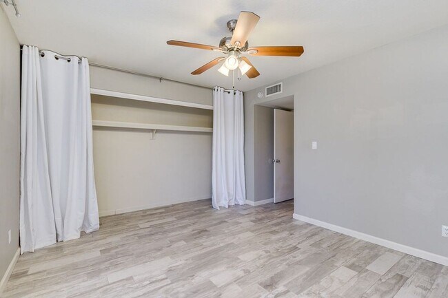 Building Photo - Modern 3 BD 2 BA Home on Mesa/Chandler/Tempe Border!