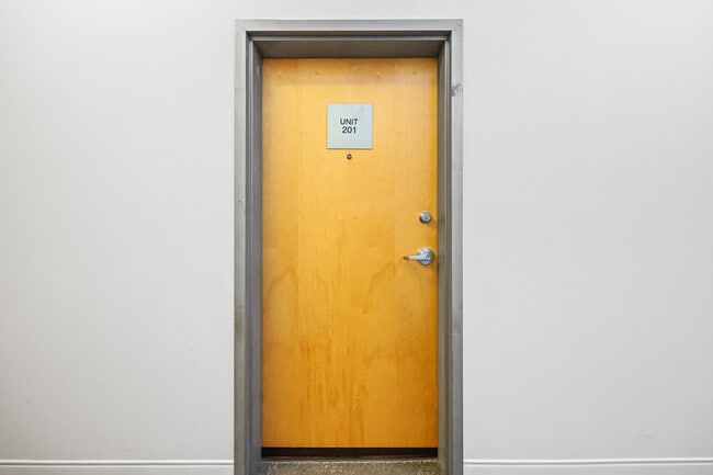 Building Photo - 10 Ann St