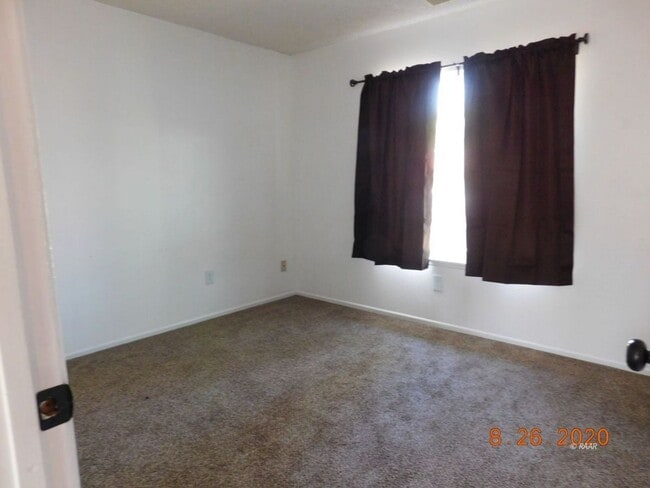 Building Photo - 136 Purple Sage Ln