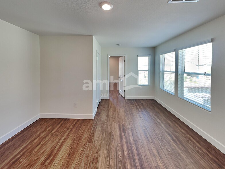 Building Photo - 8152 Inhibition Ct
