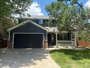 Building Photo - High-End 4 Bed 3.5 Bath Home Next to Arapa...