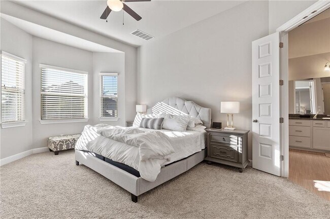 Building Photo - 2925 Mossy Springs Dr