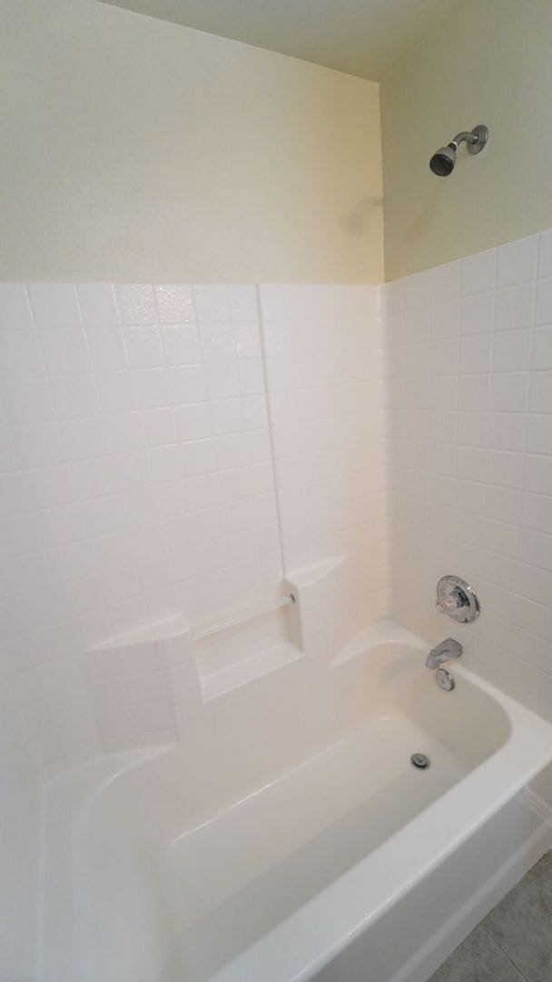 Building Photo - FOR LEASE! Duplex - 3 BR - 2 BA - Duplex in Peaster ISD