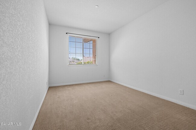 Building Photo - 37152 Waltham Pl