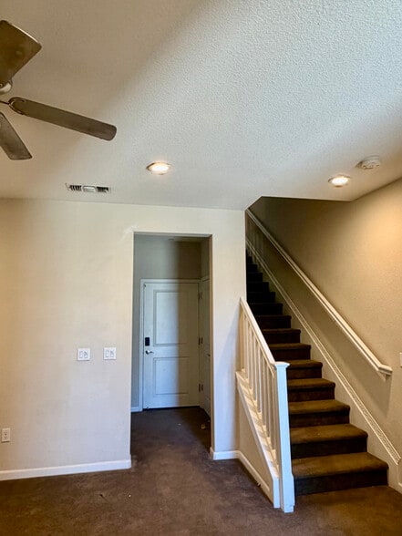 Building Photo - 142 Triggs Ln