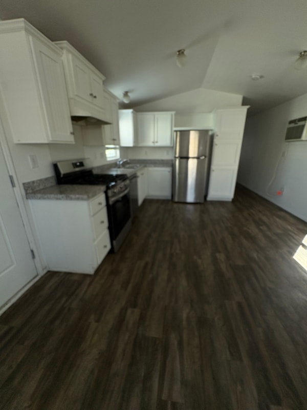 Building Photo - 435 E Gardena Blvd