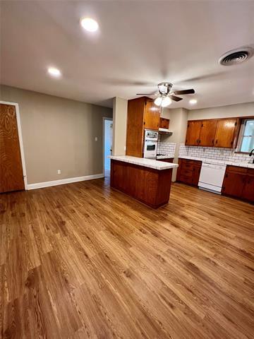 Building Photo - 610 S San Jose Dr