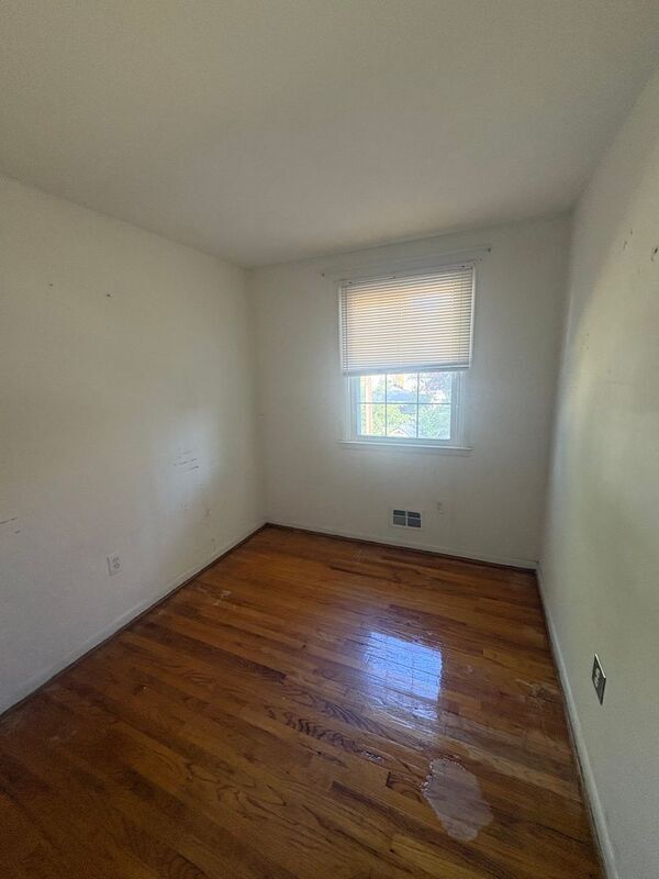 Building Photo - 5521 Walther Ave