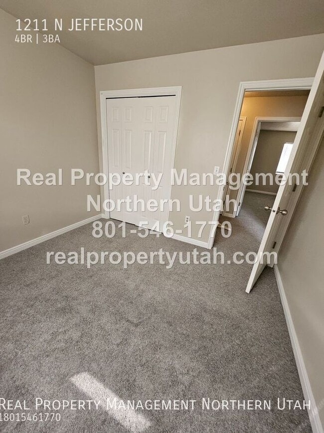 Building Photo - 1211 N JEFFERSON-