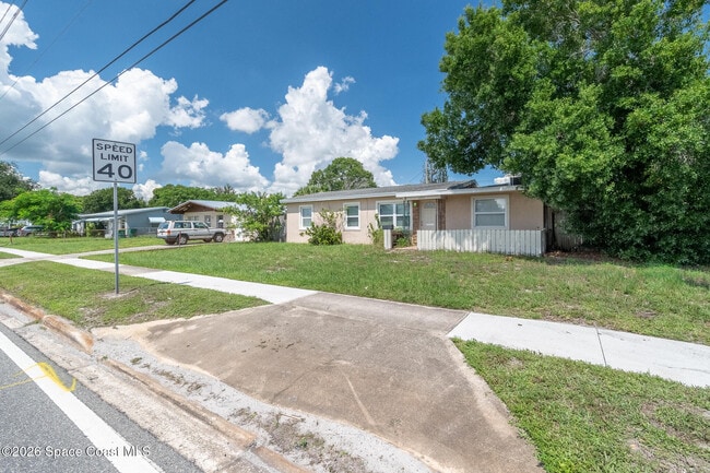 Building Photo - 2512 Sarno Rd