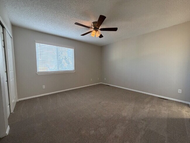Building Photo - Beautiful Four Bedroom Home with Finished Basement in Spring Creek Meadows!