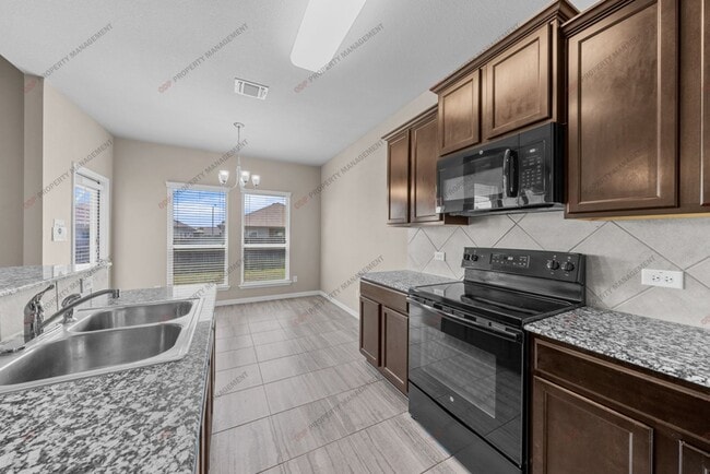 Building Photo - 7601 Park Meadow Dr