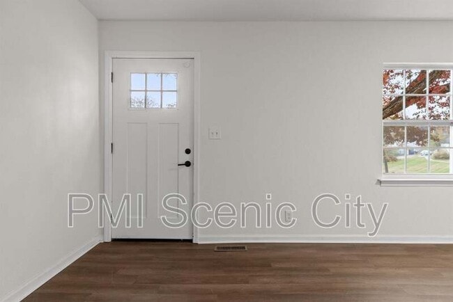 Building Photo - 3919 Weldon Dr