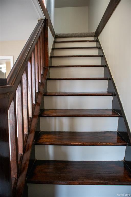 Building Photo - 604 Trombley Rd