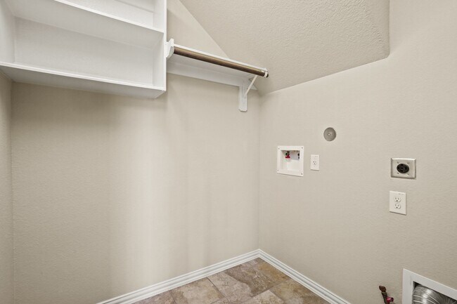 Building Photo - 3414 Satton Ranch Ln