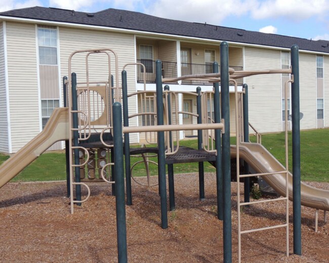 Building Photo - Fox Creek Apartments Shrevport