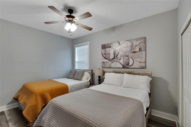 Building Photo - 3002 E 38th Ave