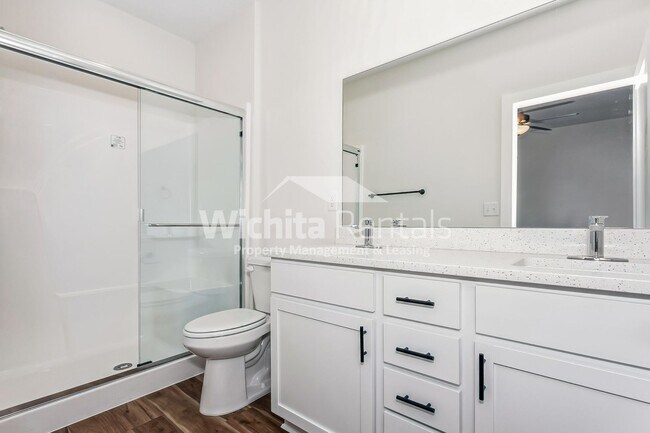 Building Photo - 1738-1738 S Hickory Creek St