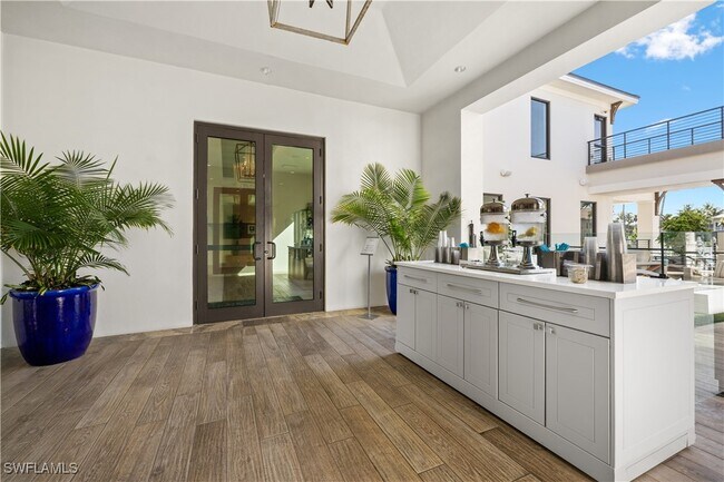 Building Photo - 275 Indies Way