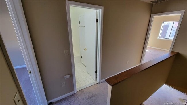 Building Photo - 21 Deer Run