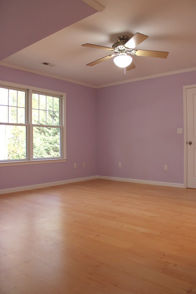 Building Photo - 306 Daniel Dr