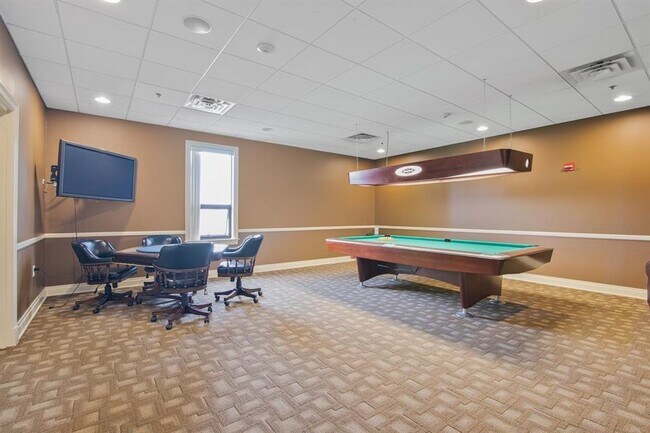 Building Photo - 110 Tidewater St