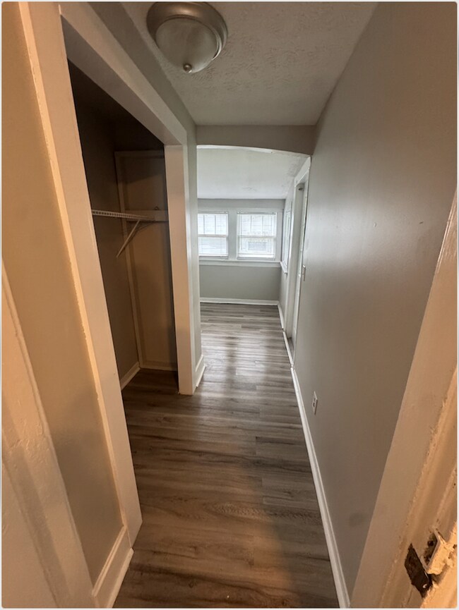 Building Photo - 428 North St