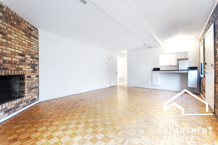 Building Photo - 1251 W Belden Ave