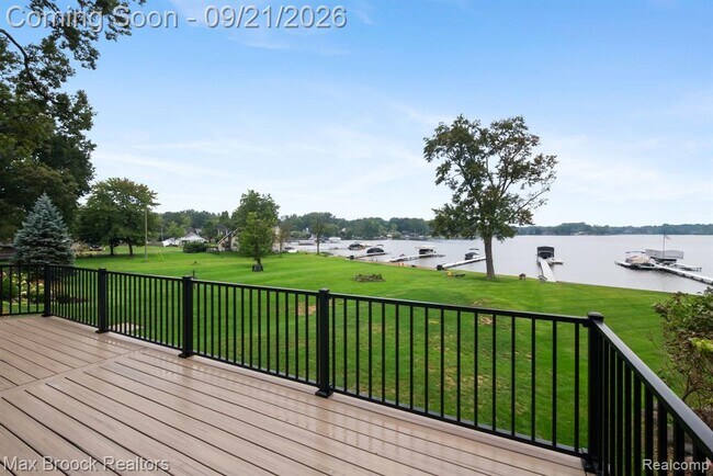 Building Photo - 4151 Bluebird Dr