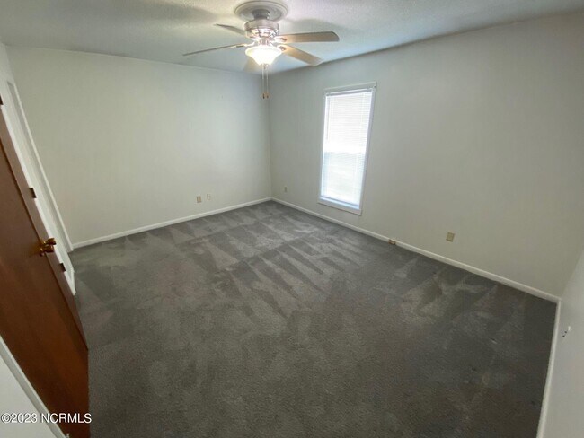 Building Photo - 110 Birch Rd