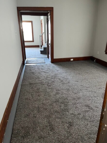 Building Photo - 508 Taylor Ave