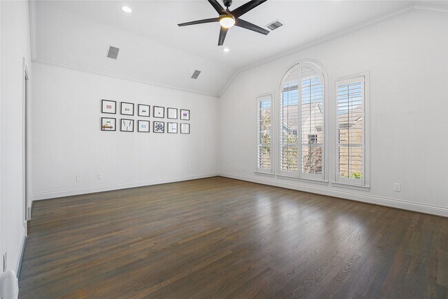 Building Photo - 4746 Post Oak Timber Dr