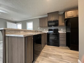 Building Photo - 147 W Sourwood Dr