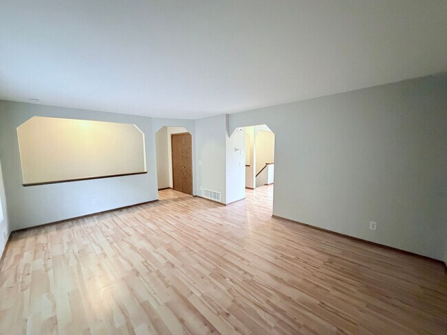 Building Photo - 8820-8822 Griggs Ave