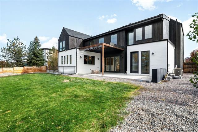 Building Photo - 3239 Robb St