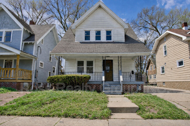 Building Photo - 518 Shasta Dr