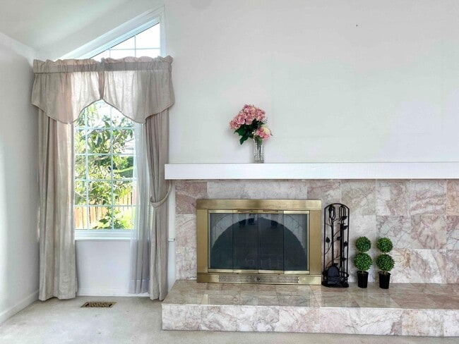 Building Photo - 242 Surfbird Isle