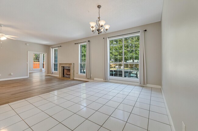 Building Photo - 114 Dana Pointe