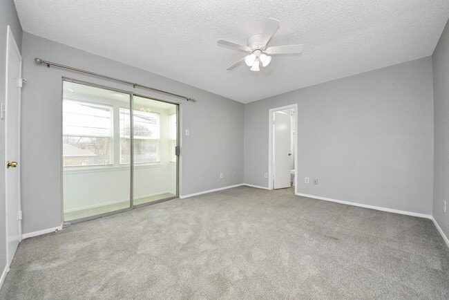 Building Photo - 6306 S Rice Ave