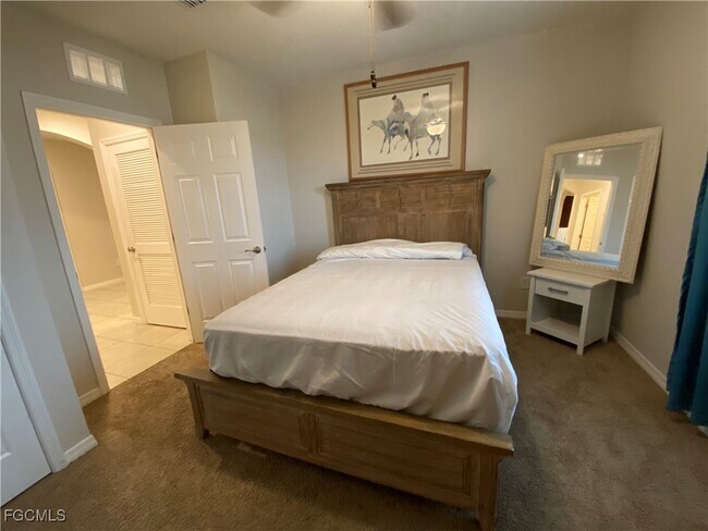 Building Photo - 2507 NW 20th Terrace