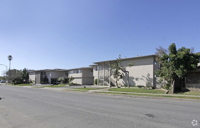 Building Photo - 635p