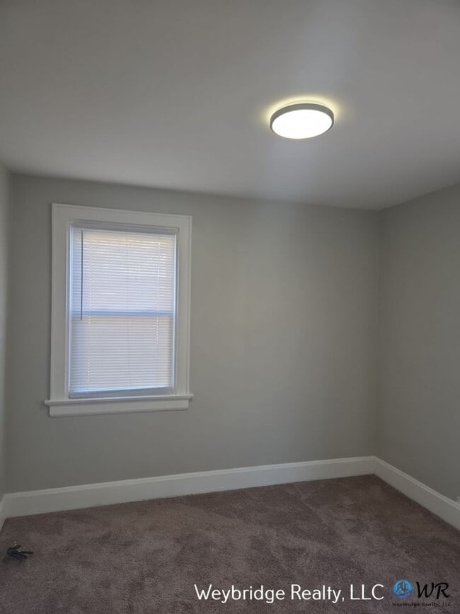 Building Photo - 2218 Drex Ave