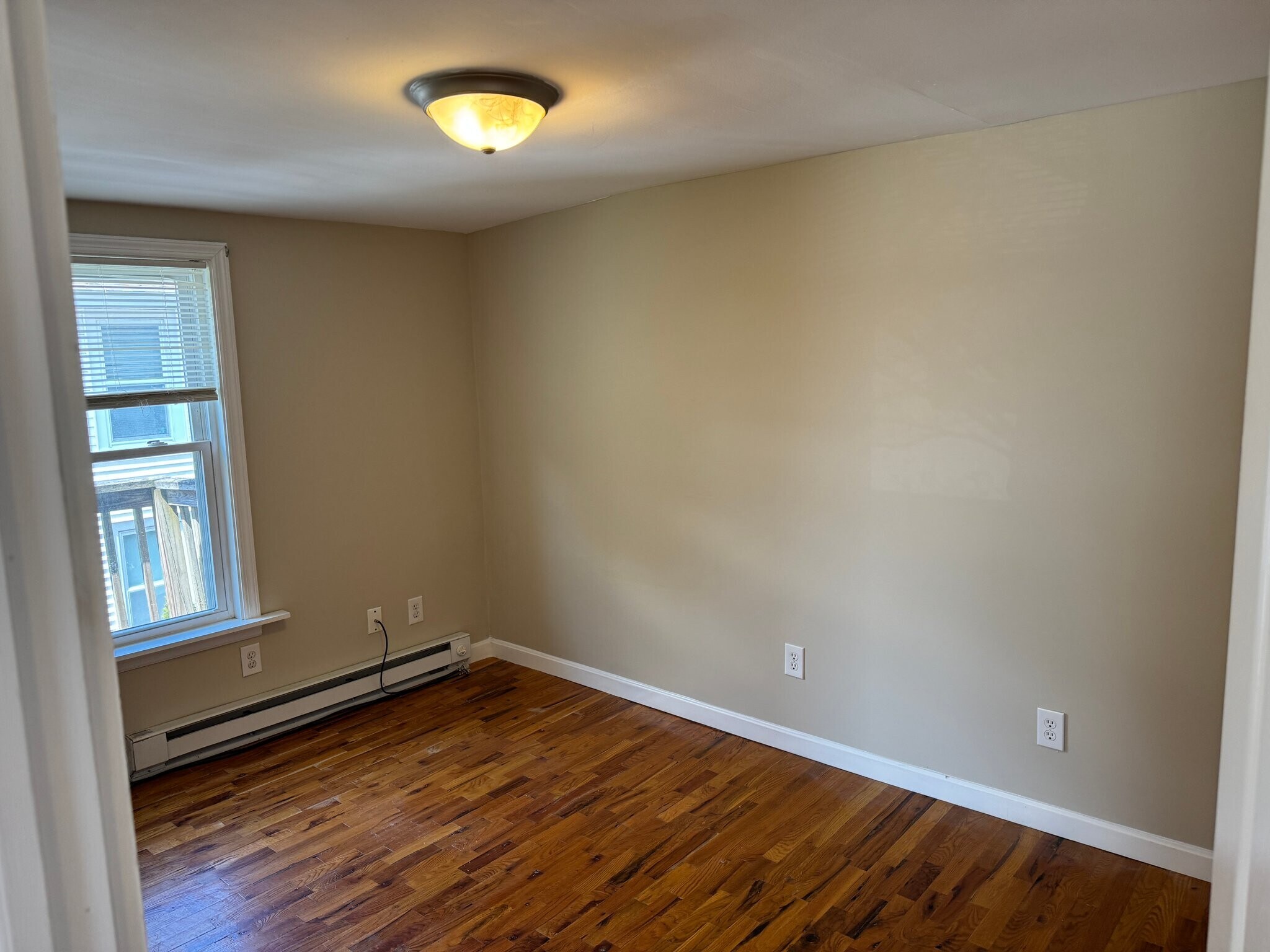 Building Photo - 98 Van Den Noort St