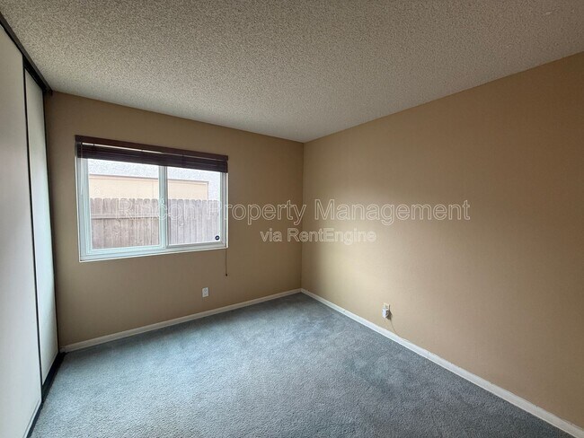 Building Photo - 6033 Tahoe Pl