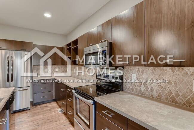 Building Photo - 10803 Sedalia Cir