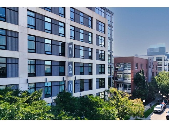 Building Photo - 720 N 4th St
