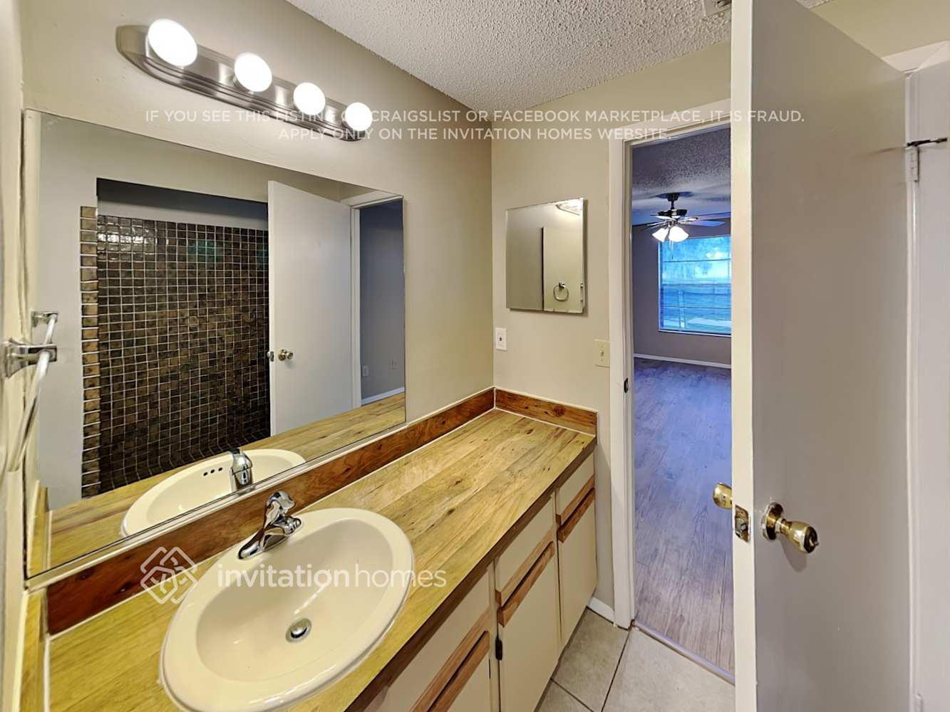 Building Photo - 703 Redondo Dr