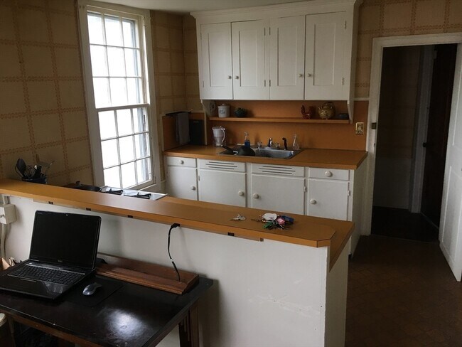 Building Photo - 21 Leyden St