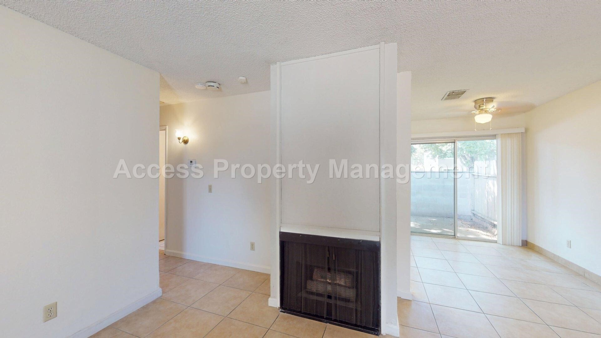 Building Photo - 3002 Lake Park Ct